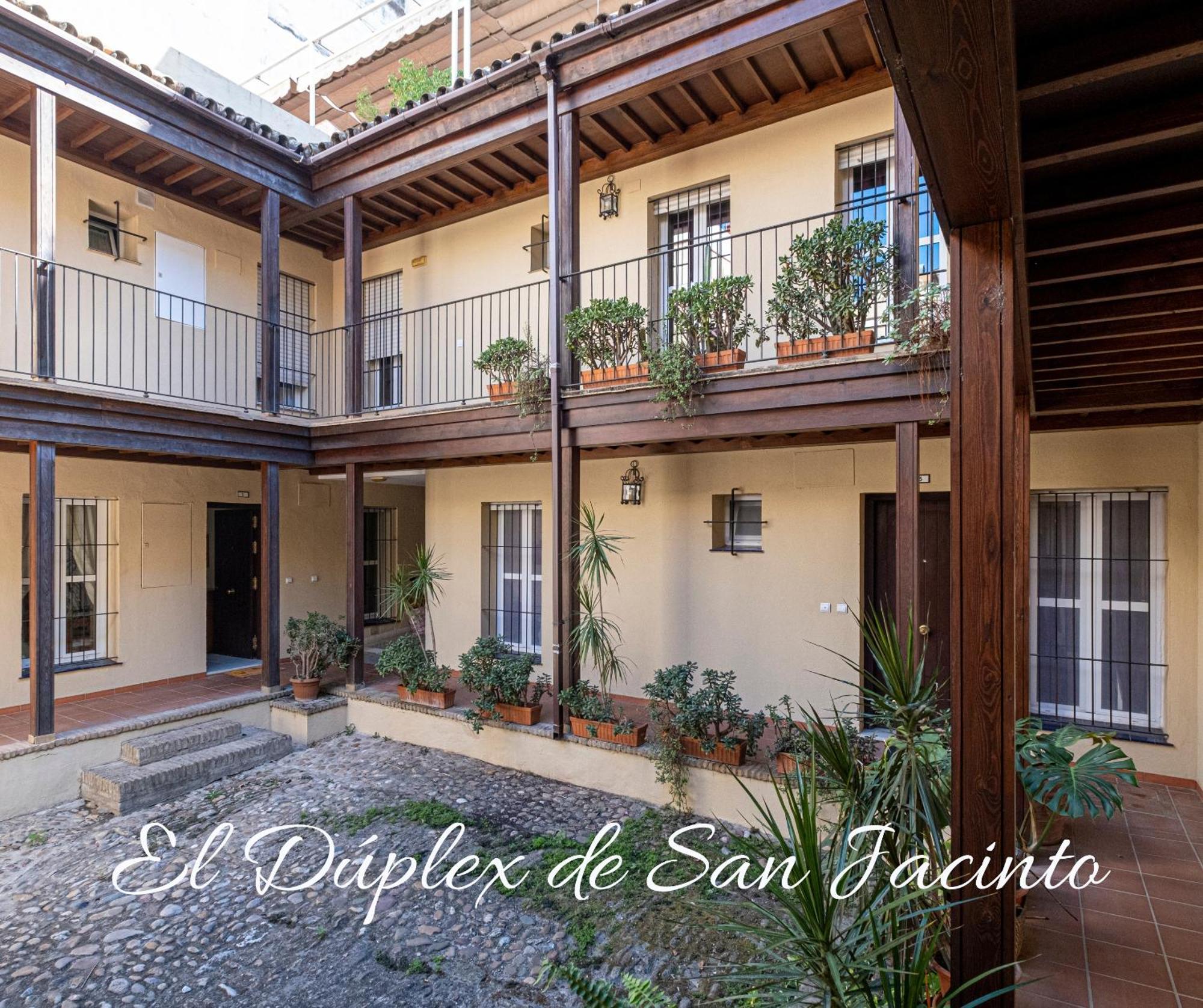 El Duplex De San Jacinto Lejlighed Sevilla Eksteriør billede